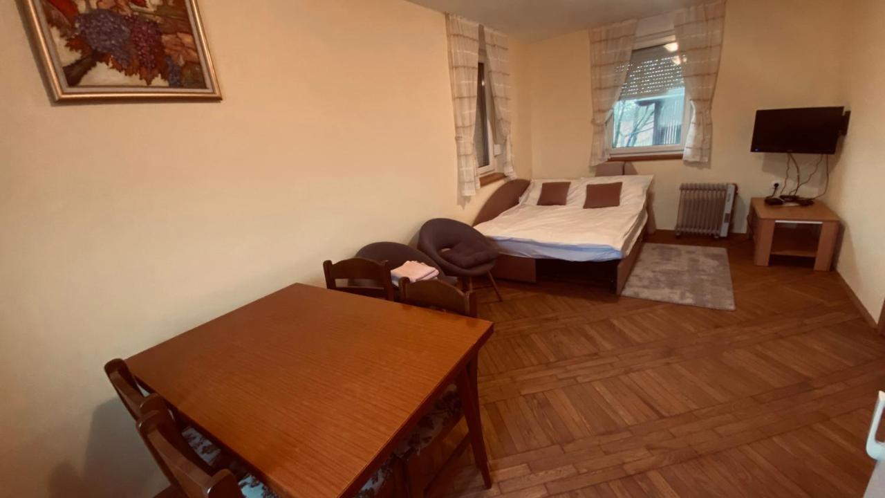 فيلا Kuca Za Odmor Brzica Erdut المظهر الخارجي الصورة
